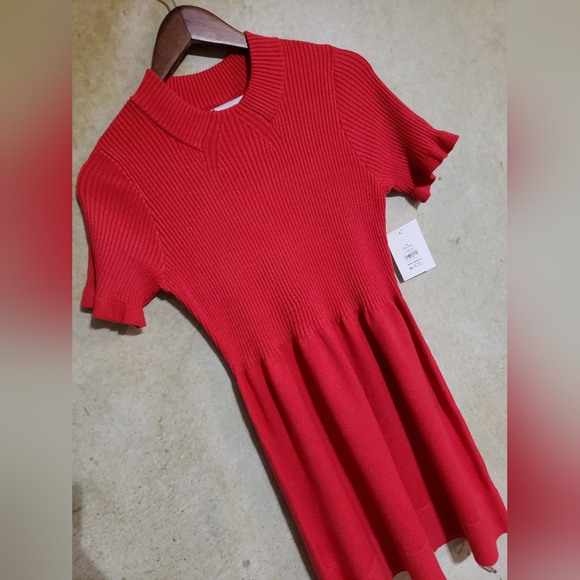 FREE ASSEMBLY DRESS. - Picture 1 of 1